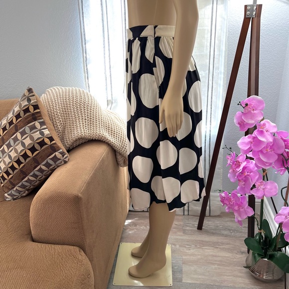 ModCloth Black And White Polka Dot A-Line Skirt Size XS Retro Flare - Picture 4 of 10